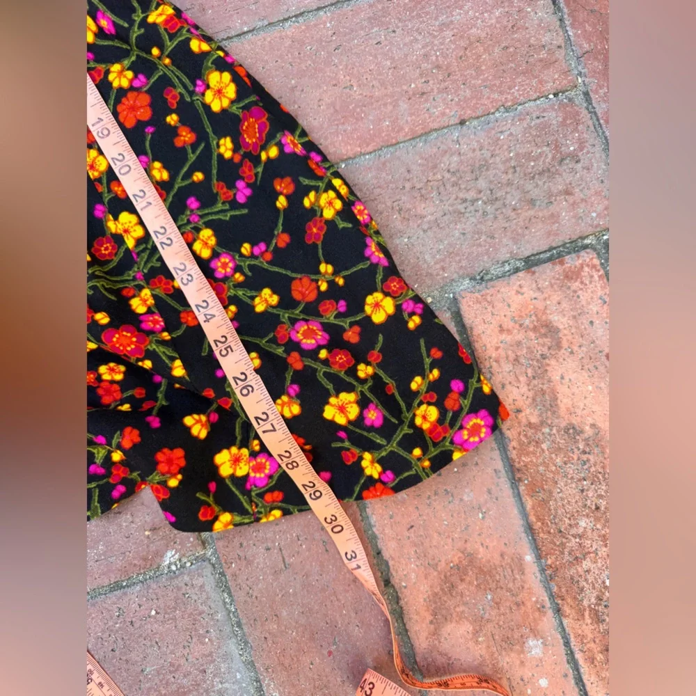 70s Vintage Micro Mini acrylic barkcloth long sleeved dress w. bright flowers XS - Picture 7 of 8